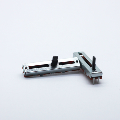 Cina Produsen Potensiometer Geser dengan Switch 30mm Travel Linear 5k 10k ohm potensiometer 100k potensiometer